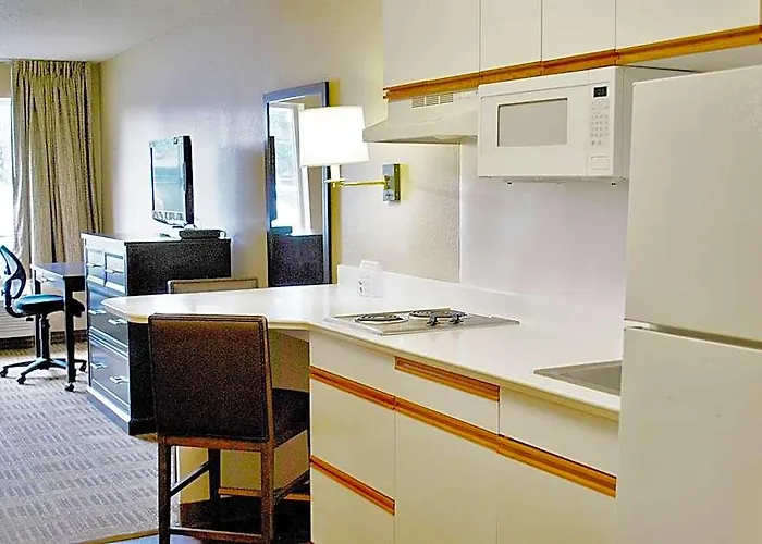 Extended America Select - Chicago - - Oak Brook Hotel Westmont