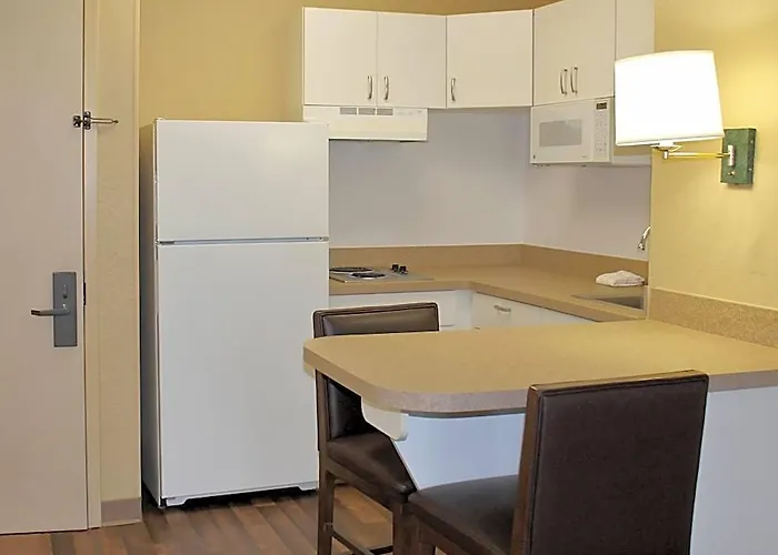 Extended America Select - Chicago - - Oak Brook
