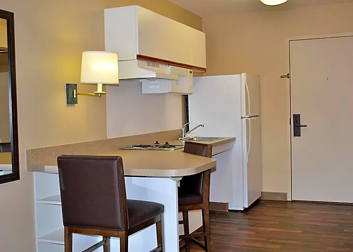 Extended America Select - Chicago - - Oak Brook