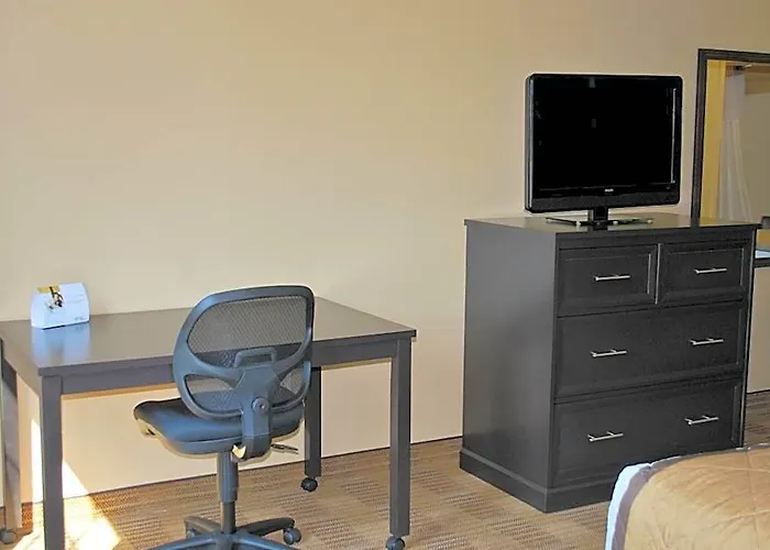 Extended America Select - Chicago - - Oak Brook Westmont